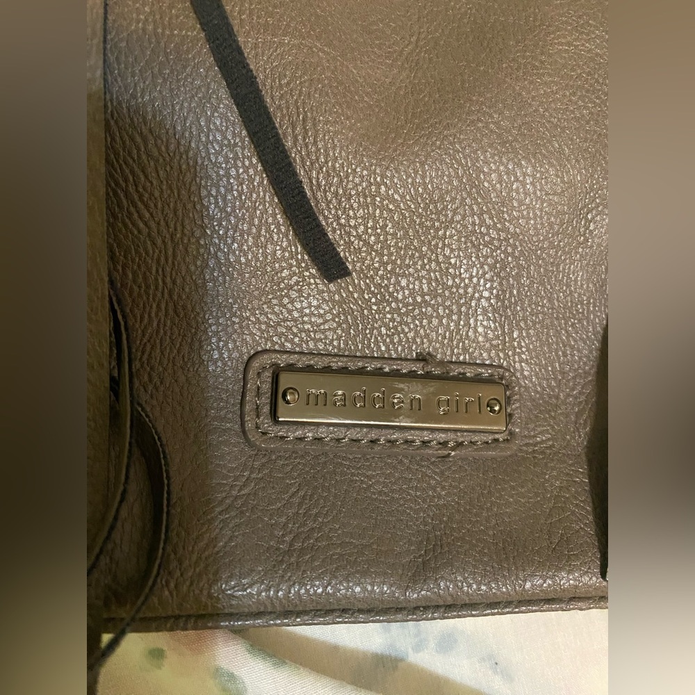 💫 Madden Girl Brown Handbag - Picture 8 of 9